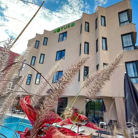 Notus Suites